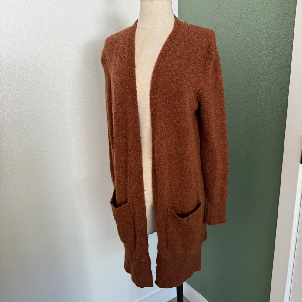 Madewell Kent Cardigan Sweater in Coziest Yarn Heather Clay